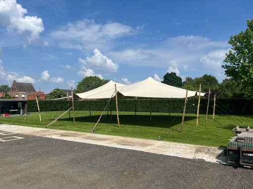 stretchtent huren Oost Vlaanderen vlondervloer stretchtent huren Oost Vlaanderen vlondervloer