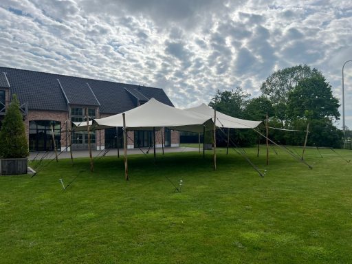 stretchtent huren Oost Vlaanderen vlondervloer stretchtent huren Oost Vlaanderen vlondervloer